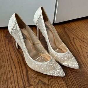 Badgley Mischka Shoes Weslee Iii Satin Pump Sz 9badgley